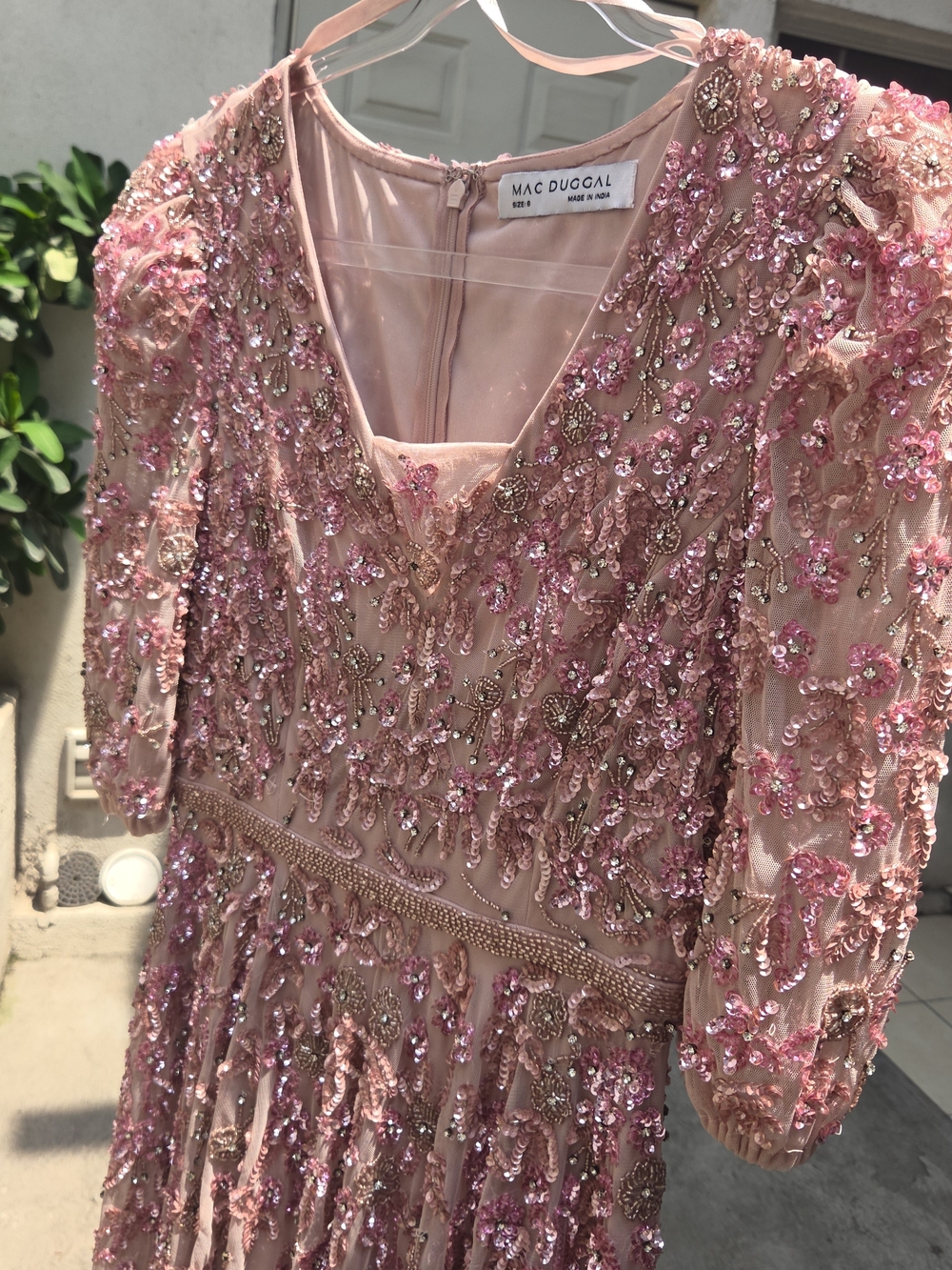 Mac Duggal Rose-Pink Size 6 Style: 5497 Embellished V-Neck Evening Gown - Picture 3 of 8